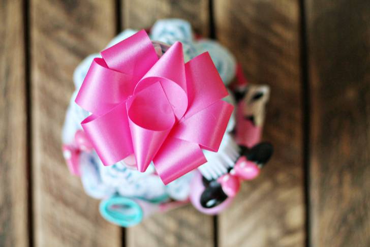diaper-cake-diy-disney-baby-3