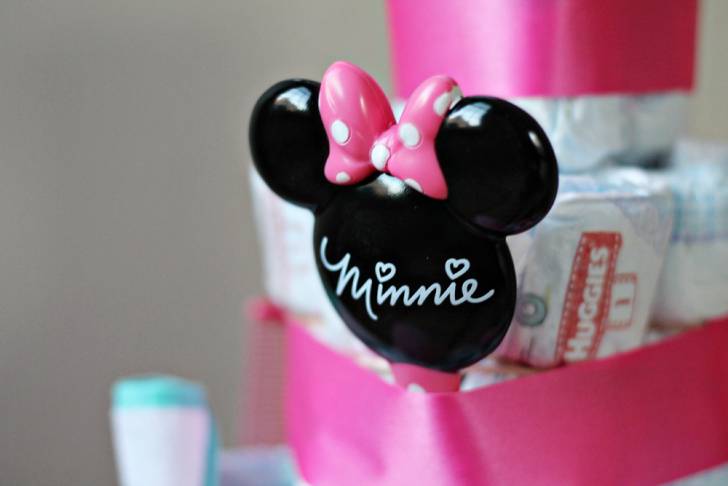 diaper-cake-diy-disney-baby-4